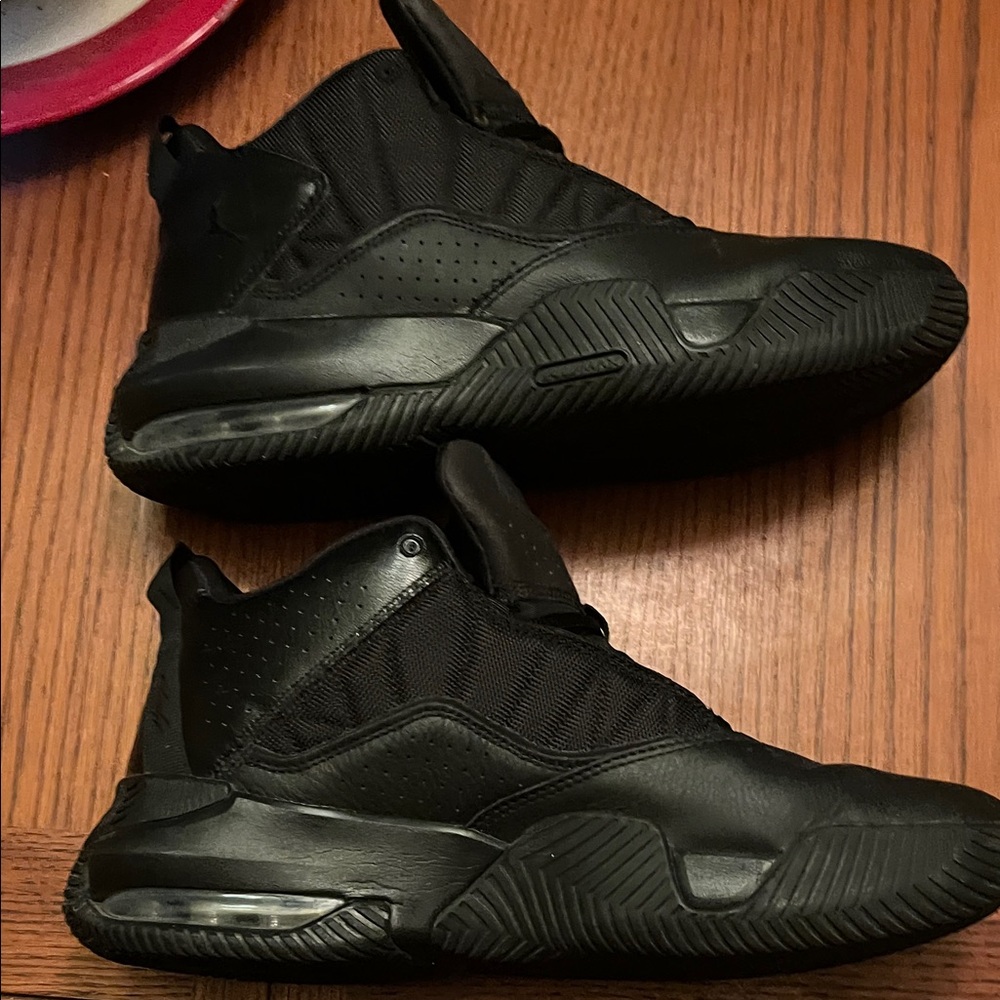 “Stay Loyal”, Air Jordan,Men’s Black mid--Top Athletic Basketball Shoes. - Picture 2 of 14